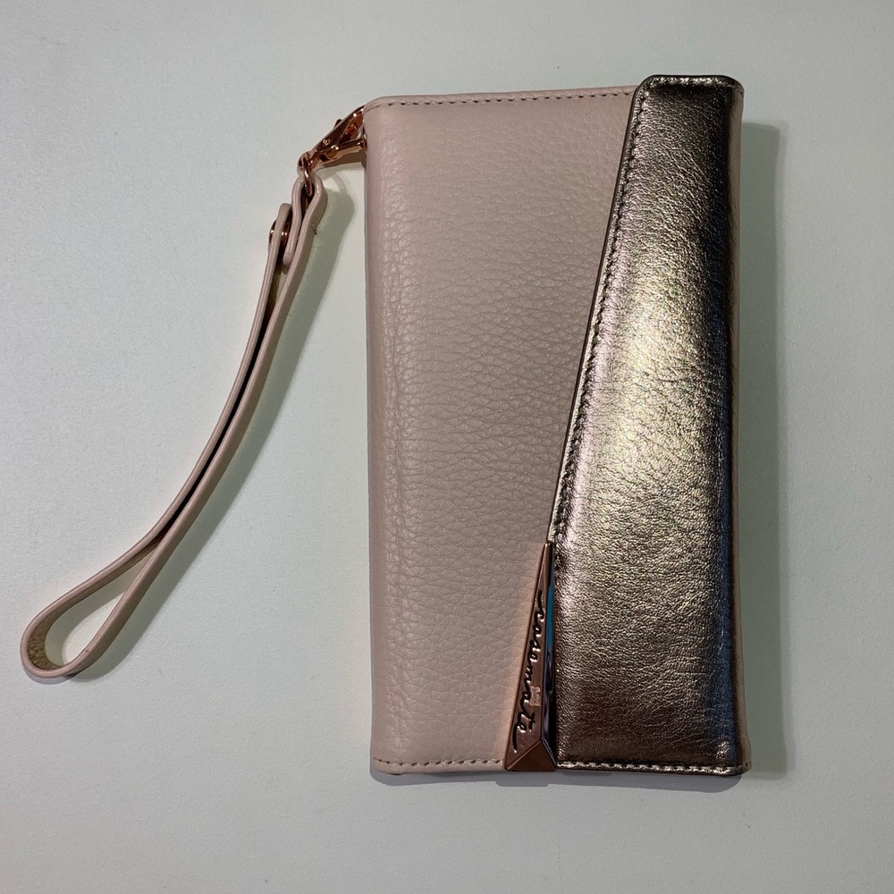 Case-Mate wristlet case. IPHONE 7 PLUS.